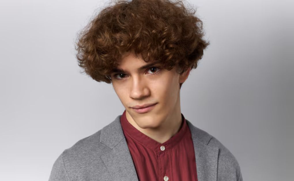 "Low Fade Haircut: 33 Stylish Looks & Expert Grooming Tips" Long shaggy layers with low fade edges