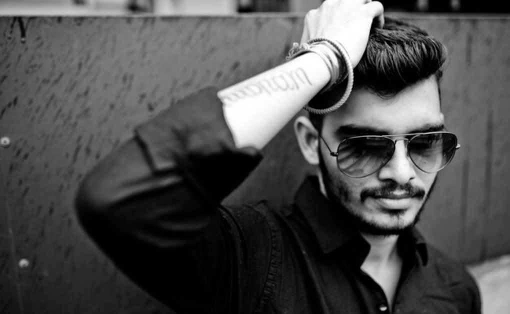 "Low Fade Haircut: 33 Stylish Looks & Expert Grooming Tips" Side view of a classic low fade haircut for men