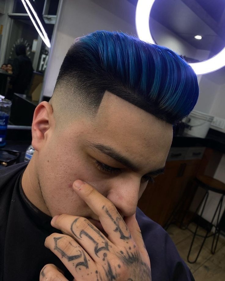 Taper fade style for stylish older mens hairstyles