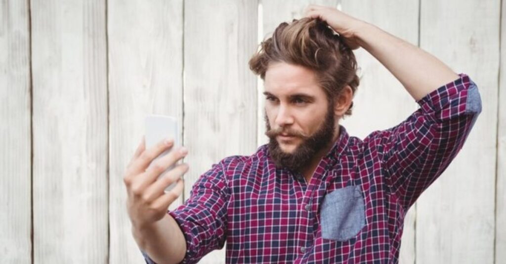 30 Textured Messy Hairstyles for Men hybrid messy flow