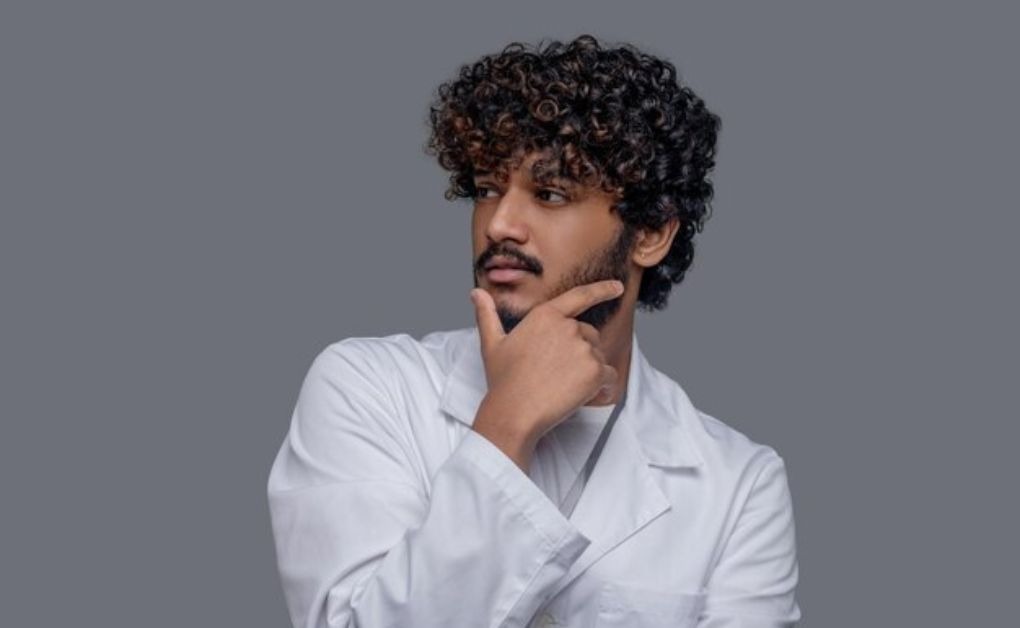 Curly Hairstyles for Men: Top Looks for Every Hair Length image