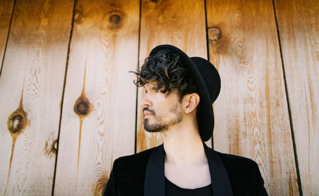 Curly Hairstyles for Men: Top Looks for Every Hair Length image