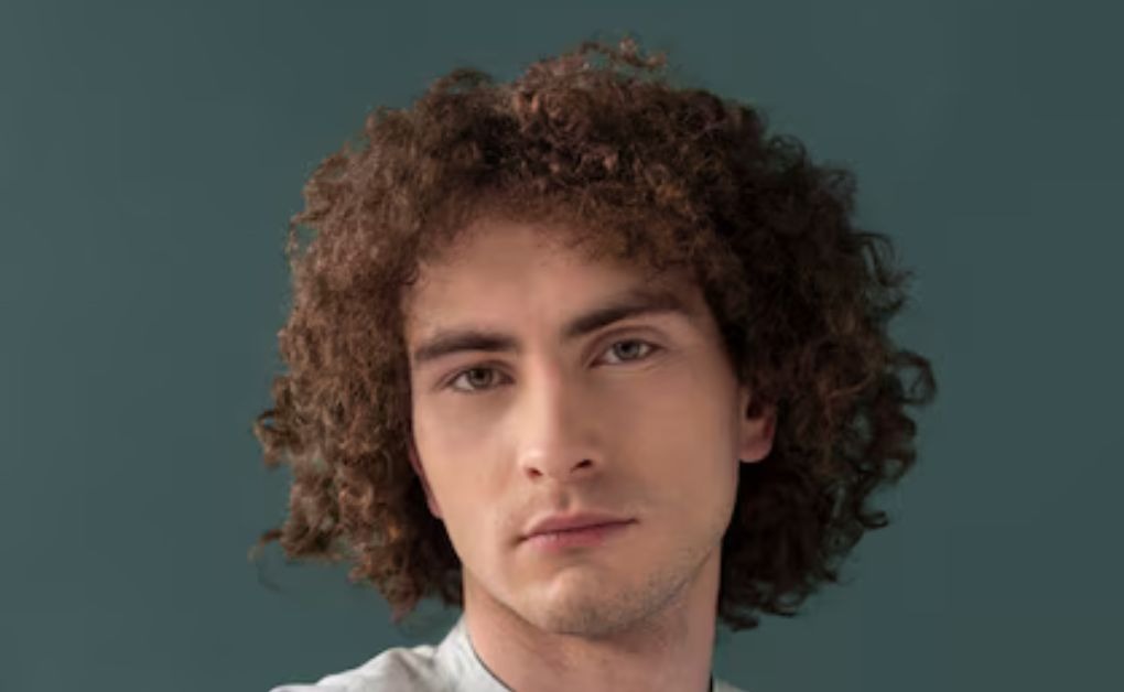 Curly Hairstyles for Men: Top Looks for Every Hair Length image