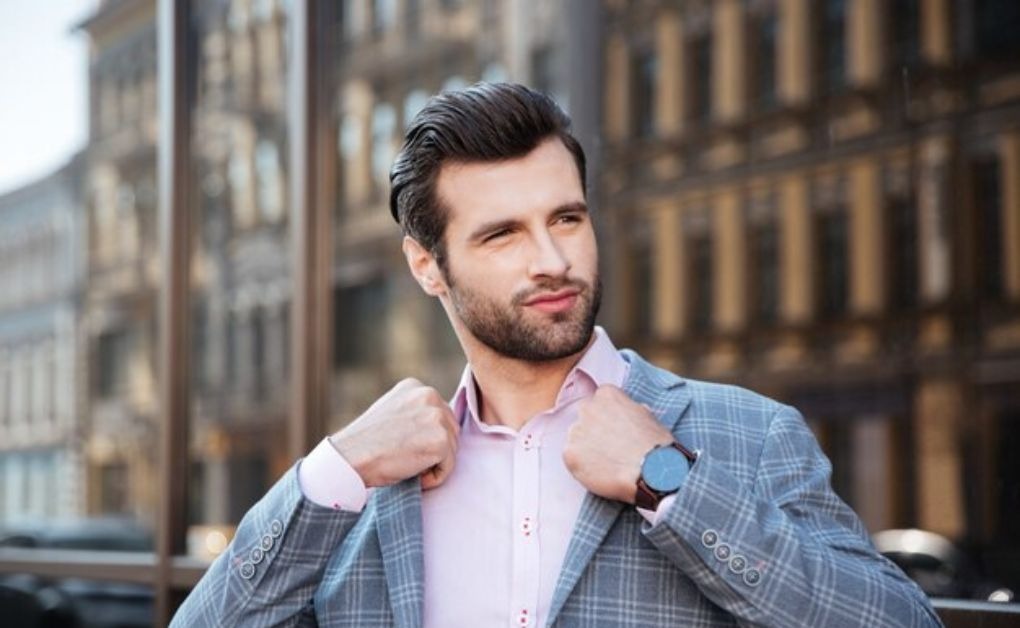 Professional Haircuts for Men: Modern Trends and Classic Looks image