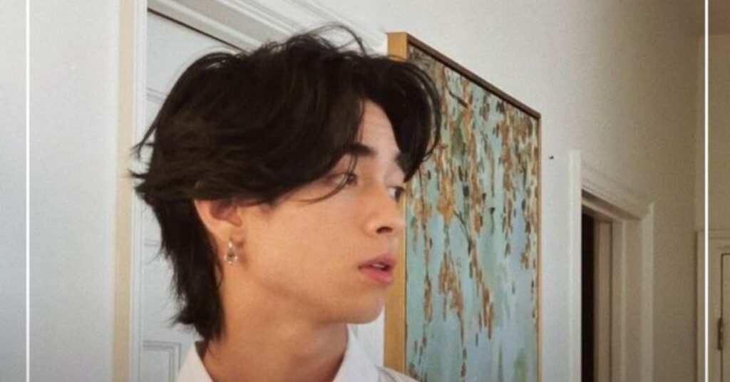 Sea Salt Spray vs Texture Powder Men: Volume Guide messy fringe