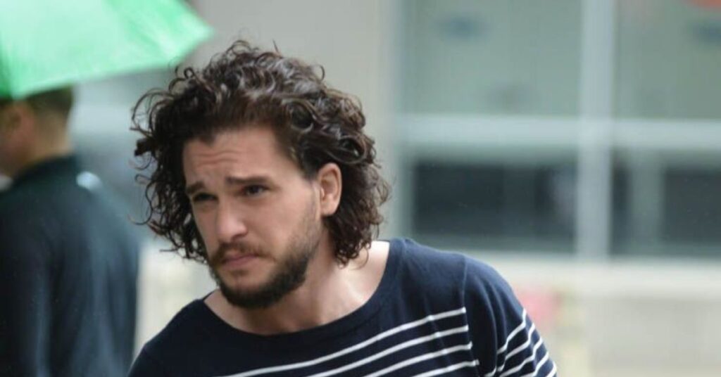 Wavy Hairstyles for Men: The Ultimate Guide to Styling & Care classic wavy hairstyles for men side part