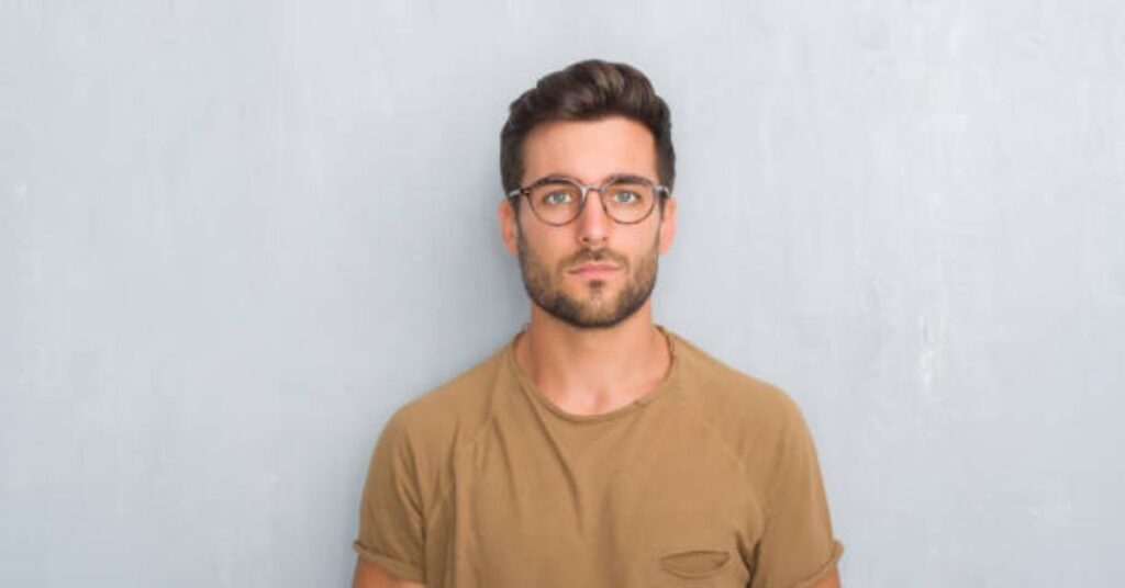 best haircuts for men with glasses by face shape