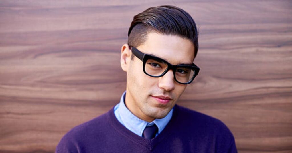 hairstyles for men with glasses quiff hairstyle