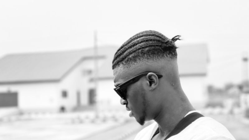 Mid Taper Fade Undercut